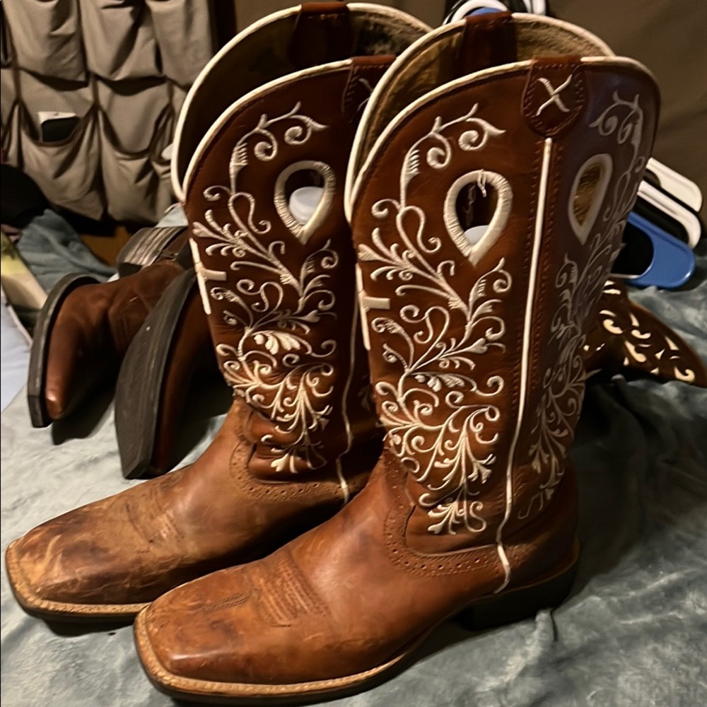 Twisted X Floral and Cross Square Toe Boots